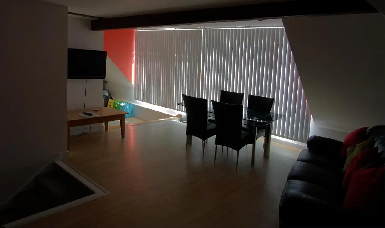 Stunning Central Exeter Apartment With Balcony And Fantastic View