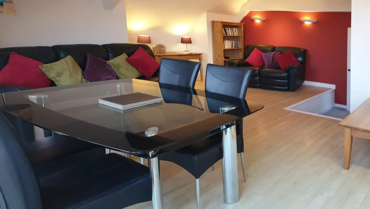 Stunning Central Exeter Apartment With Balcony And Fantastic View